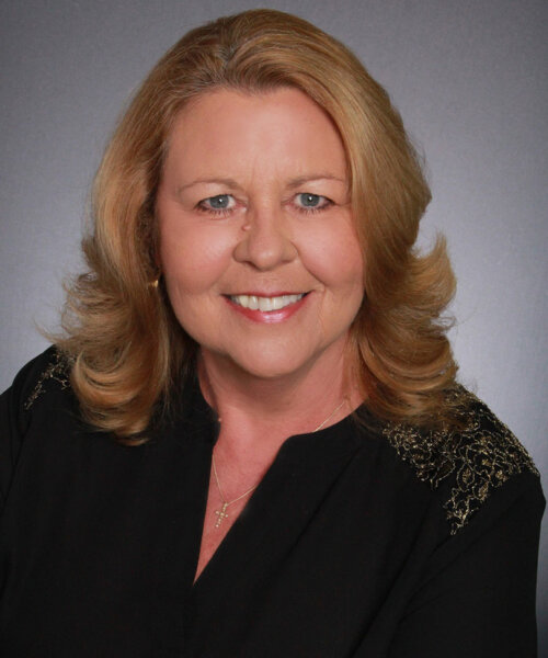 Meet Our Agents Page 2 of 5 Team Linda Simmons Real Estate